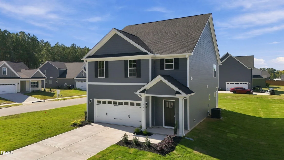 Photo of 127 Grinnell Loop