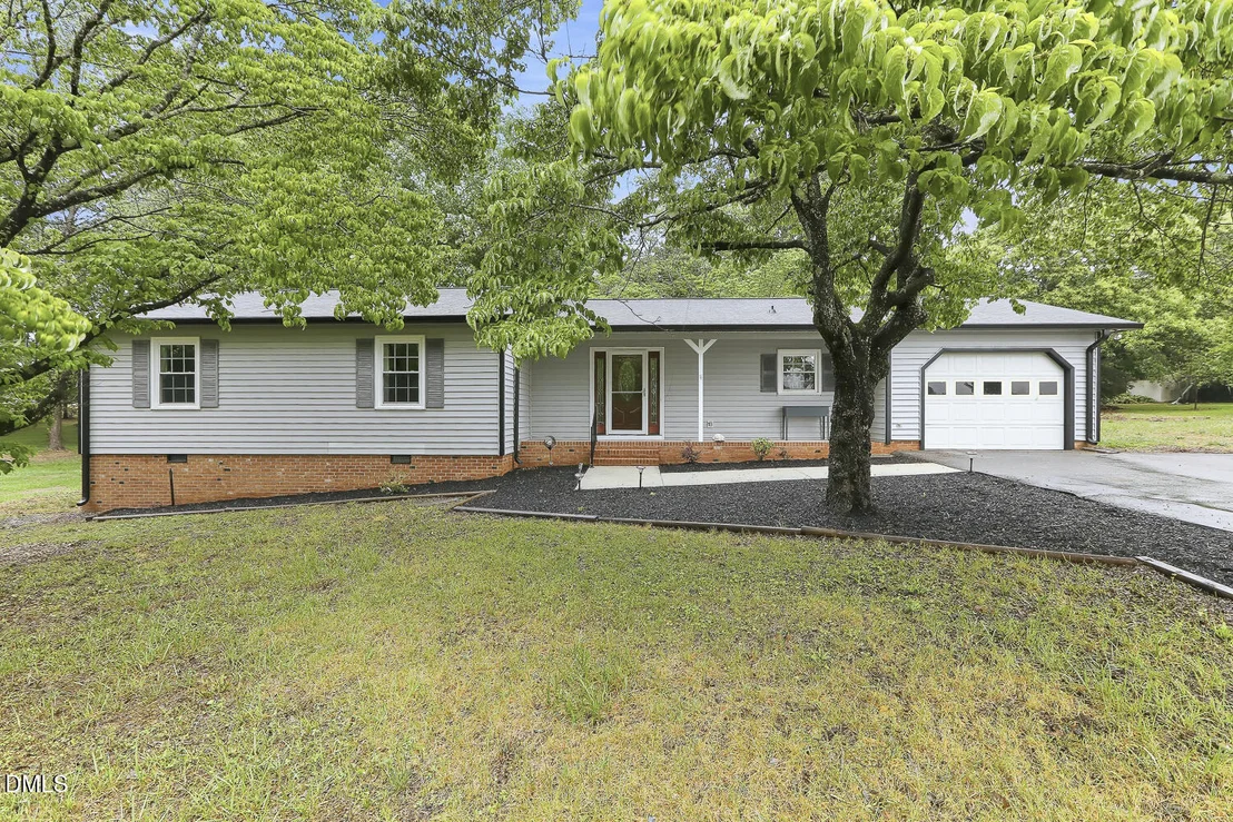 Photo of 301 Edgewater Drive