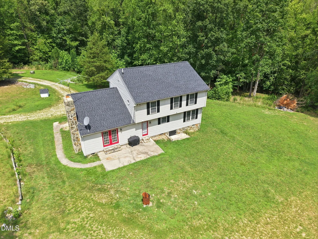 Photo of 409 Reaves Lane