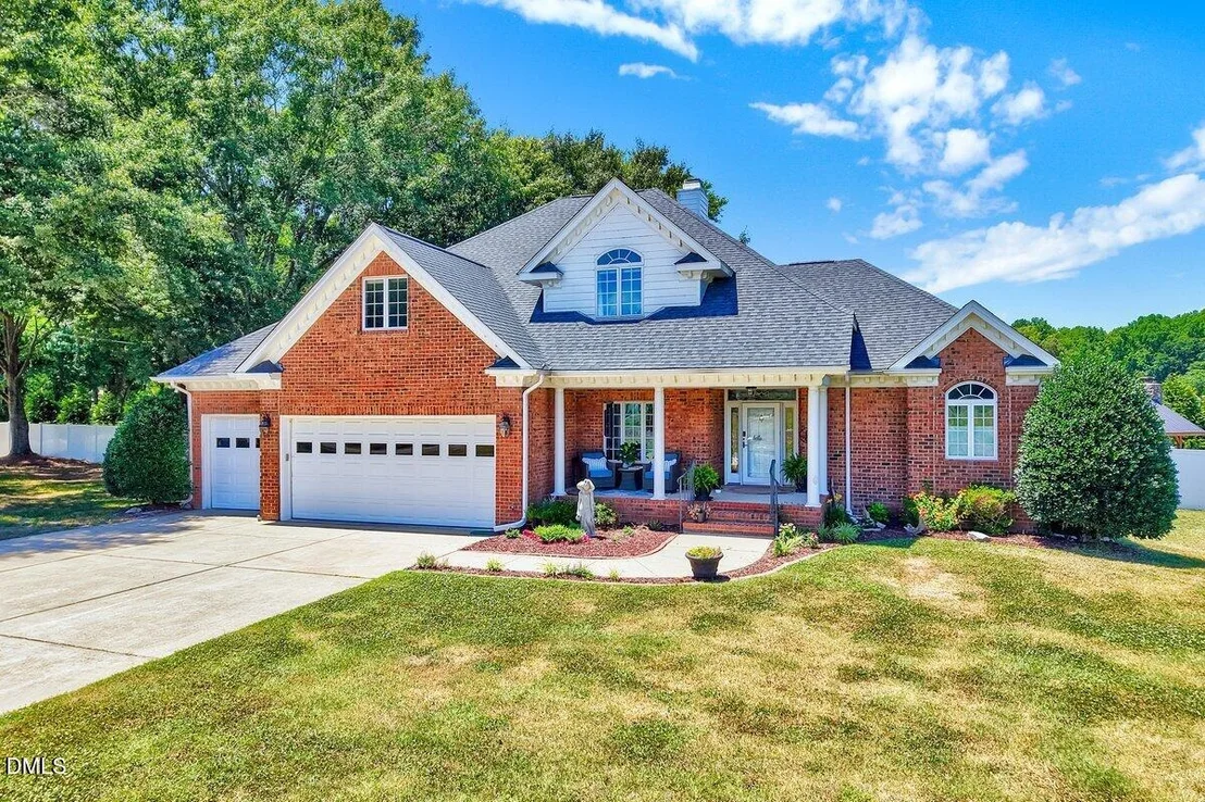 Photo of 31 Chasewood Drive
