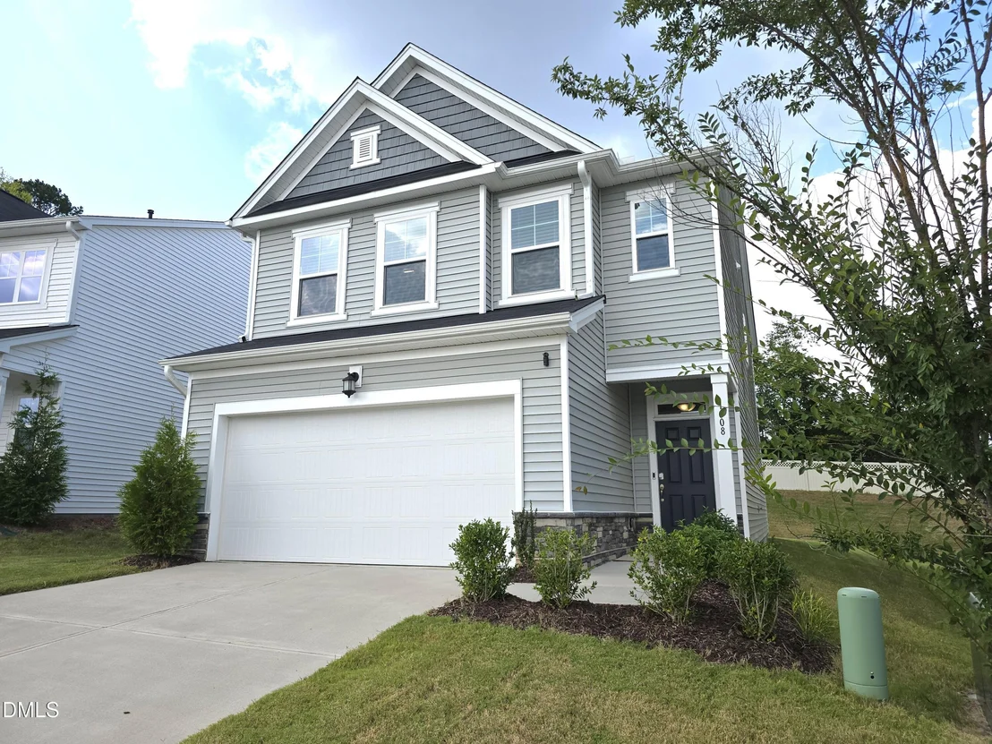 Photo of 1008 Maple Branch Circle