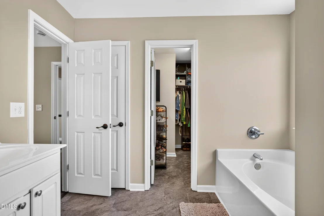 Photo of 2509 Covington Loop