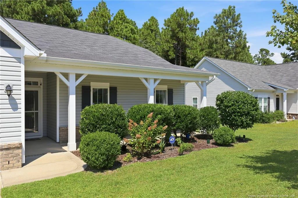 Photo of 233 English Oak Drive