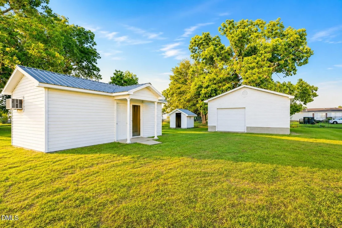 Photo of 10100 Green Path Road