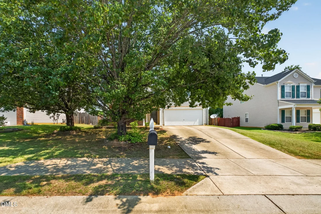 Photo of 1012 Breeze Lane