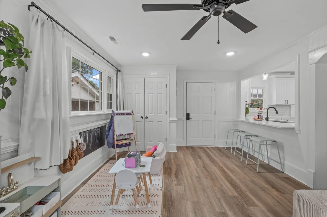 Photo of 602 W Main Street