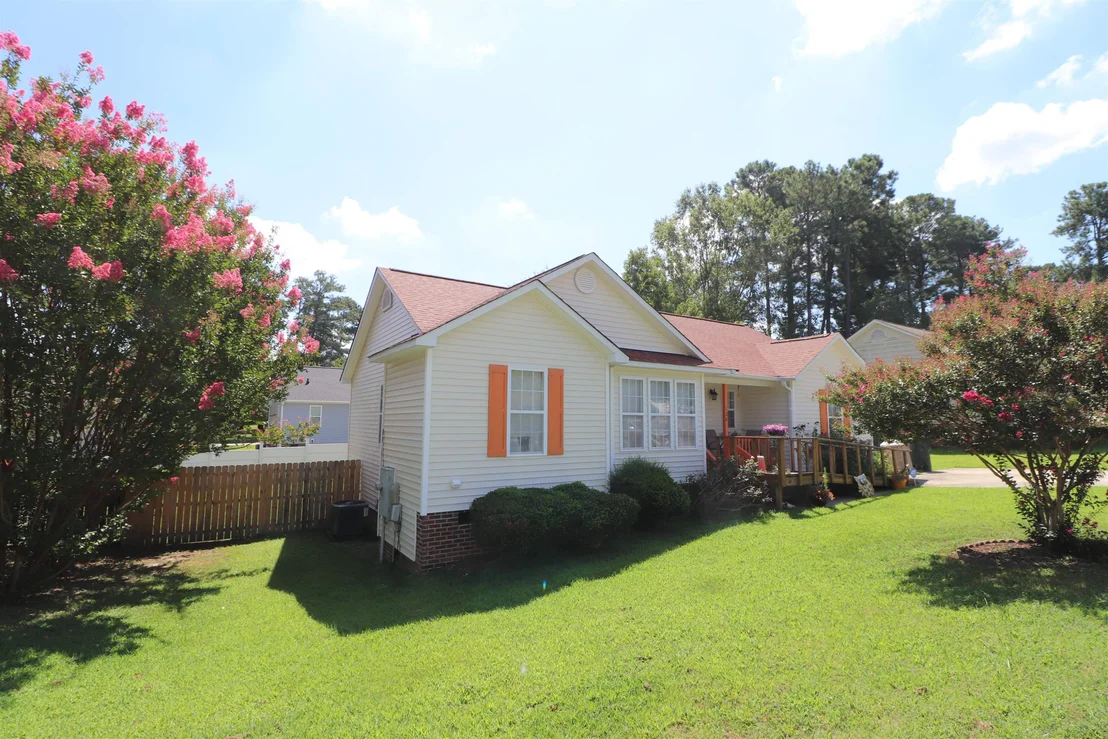 Photo of 128 Grassy Rio Lane
