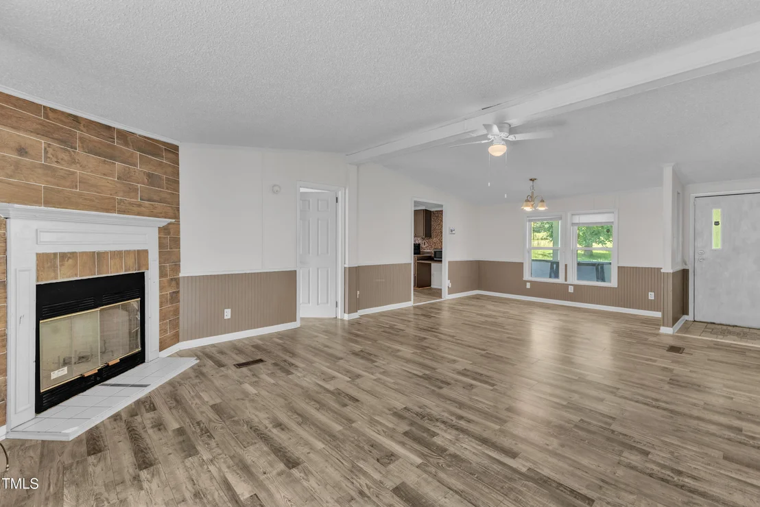 Photo of Unit E at 64 Doughty Lane