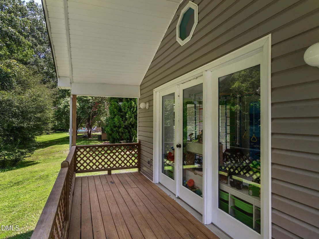 Photo of 1805 Travis Lane