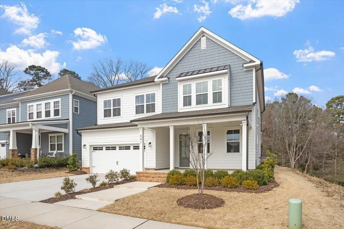 Photo of 541 Roycroft Drive