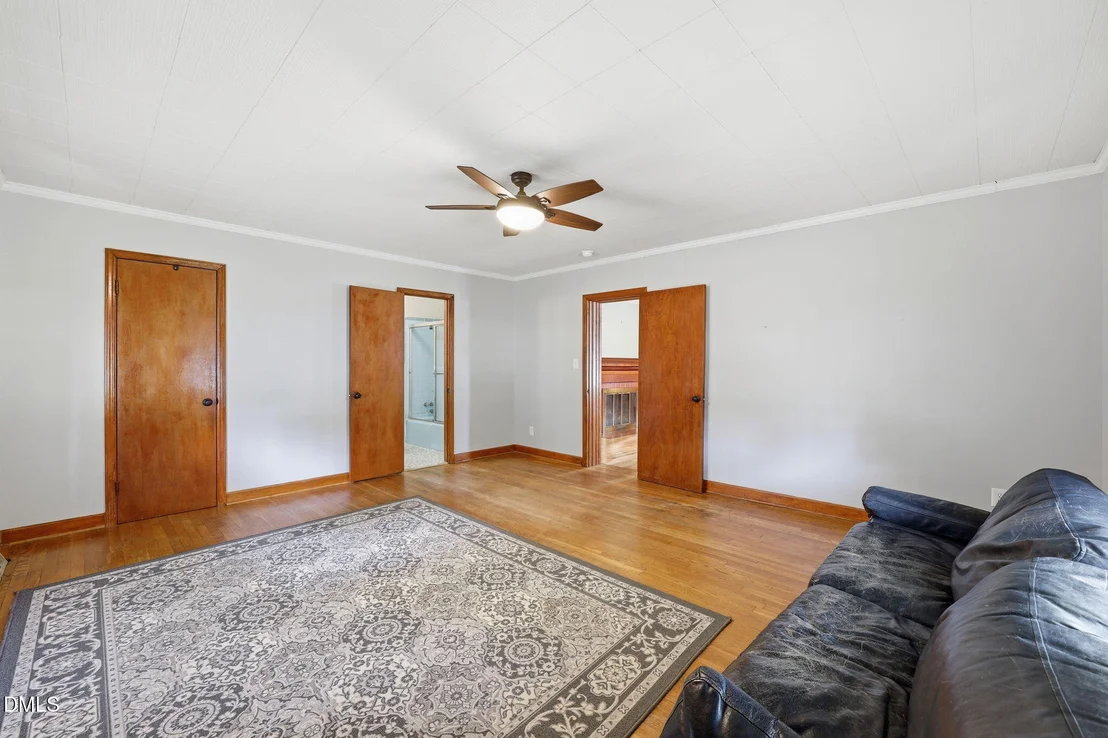 Photo of 213 Pine Tree Road