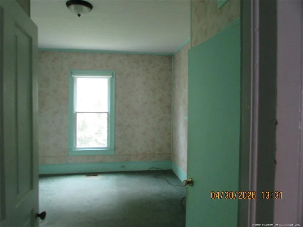 Photo of 215 E Maple Street