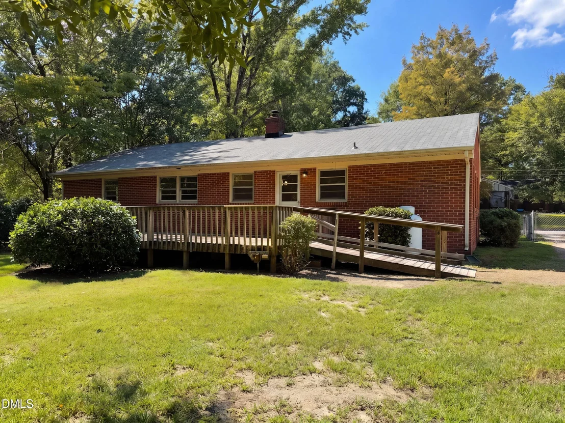Photo of 3811 Woodside Road