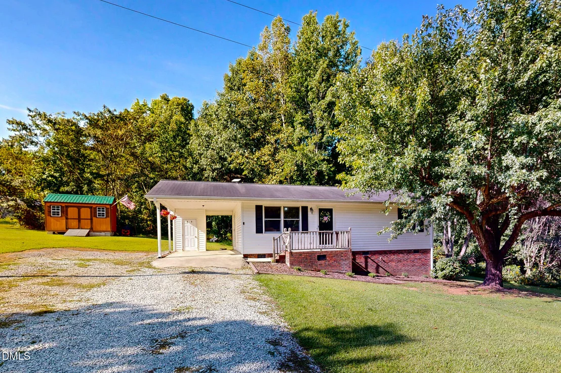 Photo of 405 Marvin Gill Road