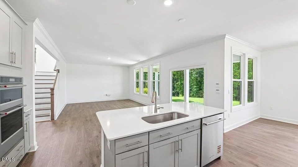 Photo of 115 Oak Bluff Court