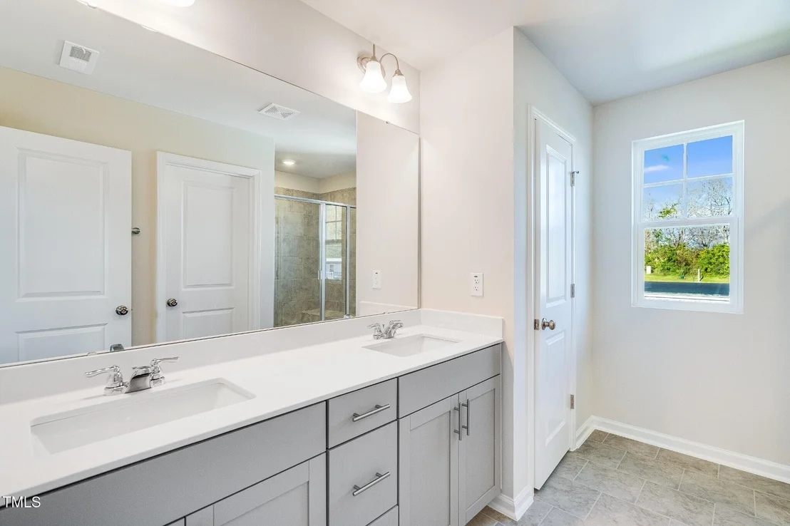 Photo of 174 Caitlyn Parkway