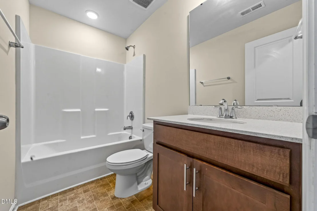 Photo of 609 Crestdale Drive