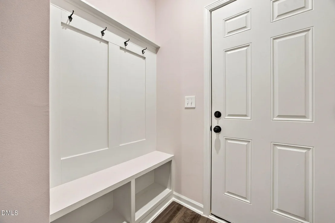 Photo of 713 Crestview Drive