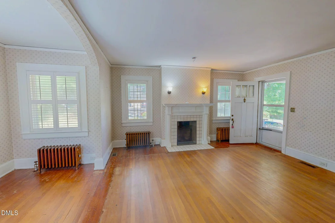 Photo of 208 Forestwood Drive