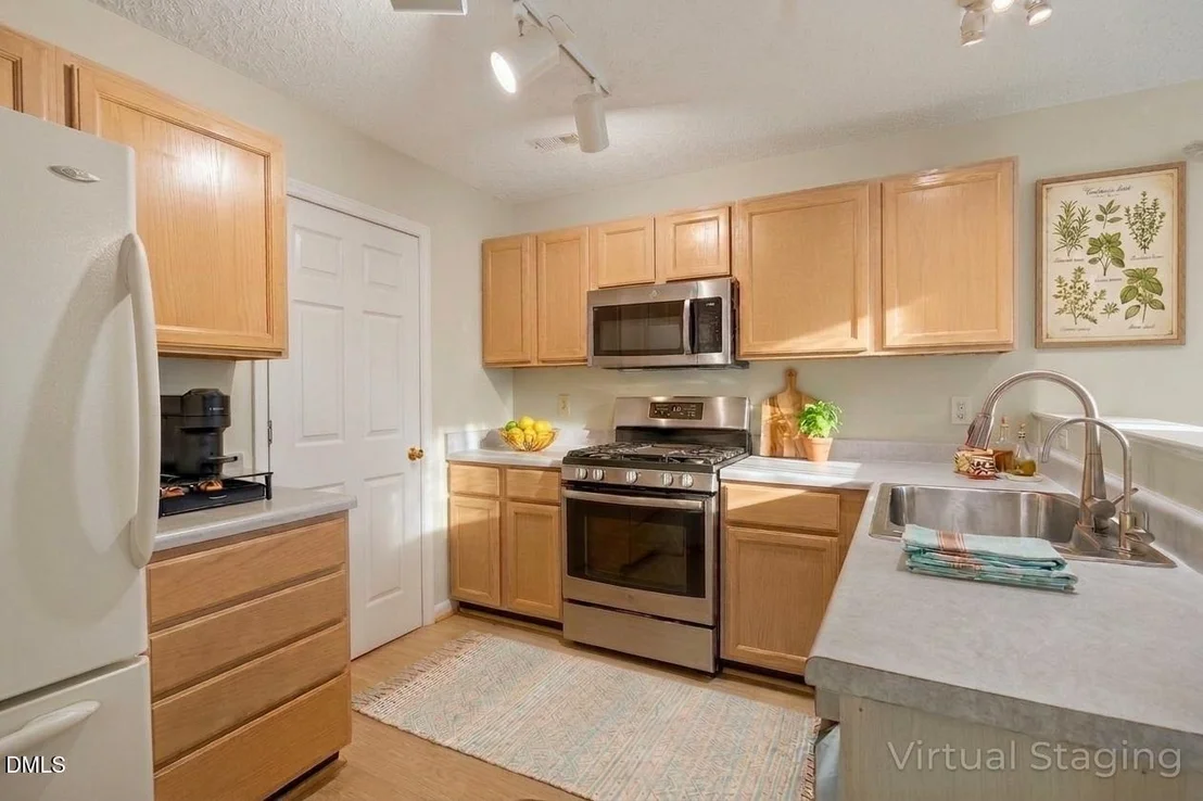 Photo of 2 Red Bluff Court
