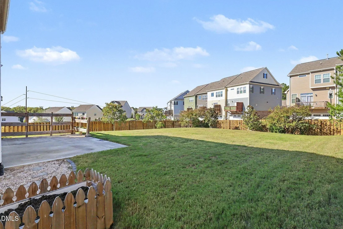 Photo of 1833 Birdhouse Lane