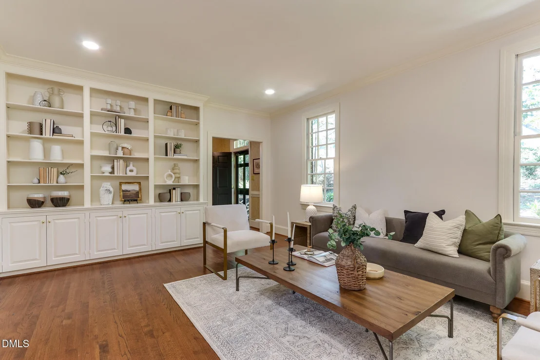 Photo of 3102 Eton Road