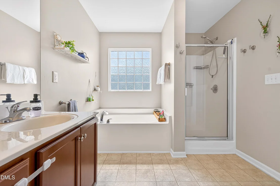 Photo of 2546 Covington Loop