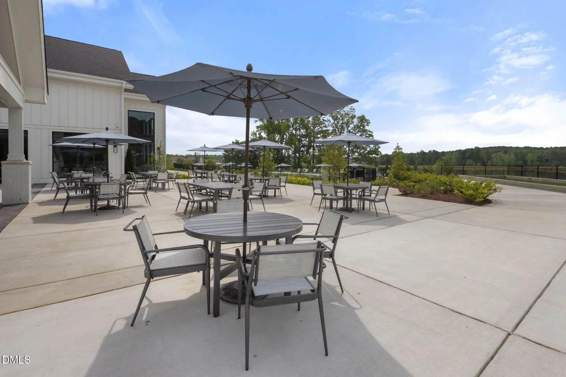 Photo of 949 Steeplechase Boulevard