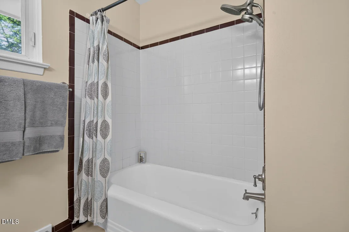 Photo of 3503 Eastis Drive