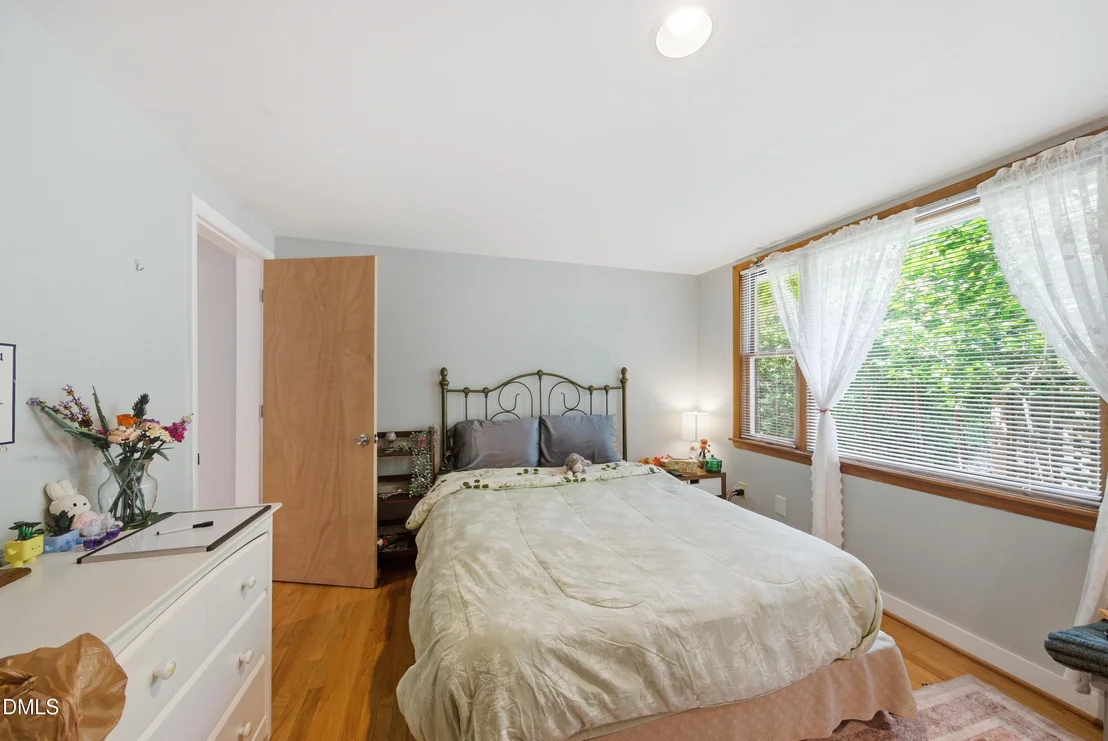 Photo of 16 Davie Circle