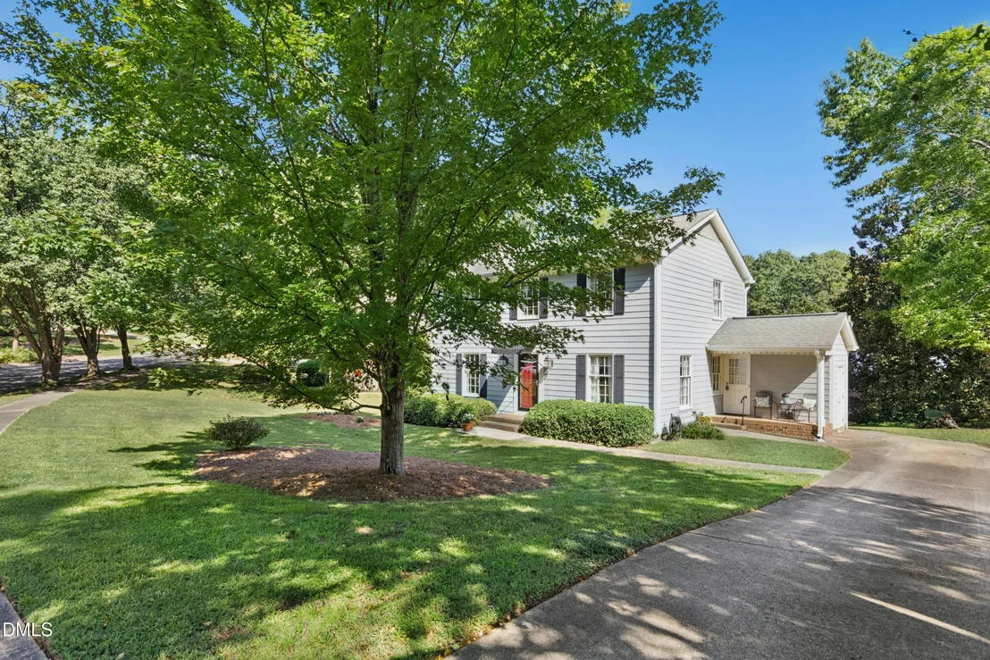 Photo of 1309 Swallow Drive