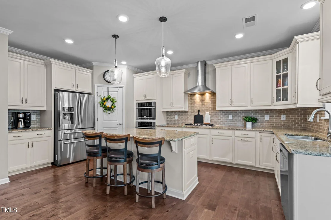 Photo of 1824 Longmont Drive