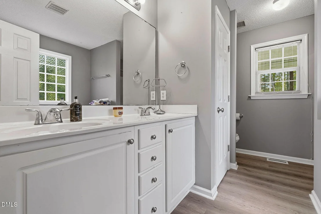 Photo of 130 Walton Circle