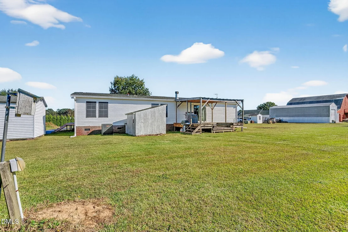 Photo of 1190 Sanders Road