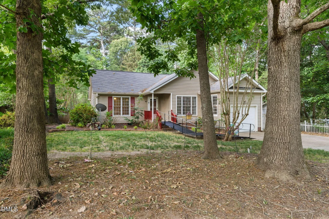 Photo of 1609 Forest Lynks Drive