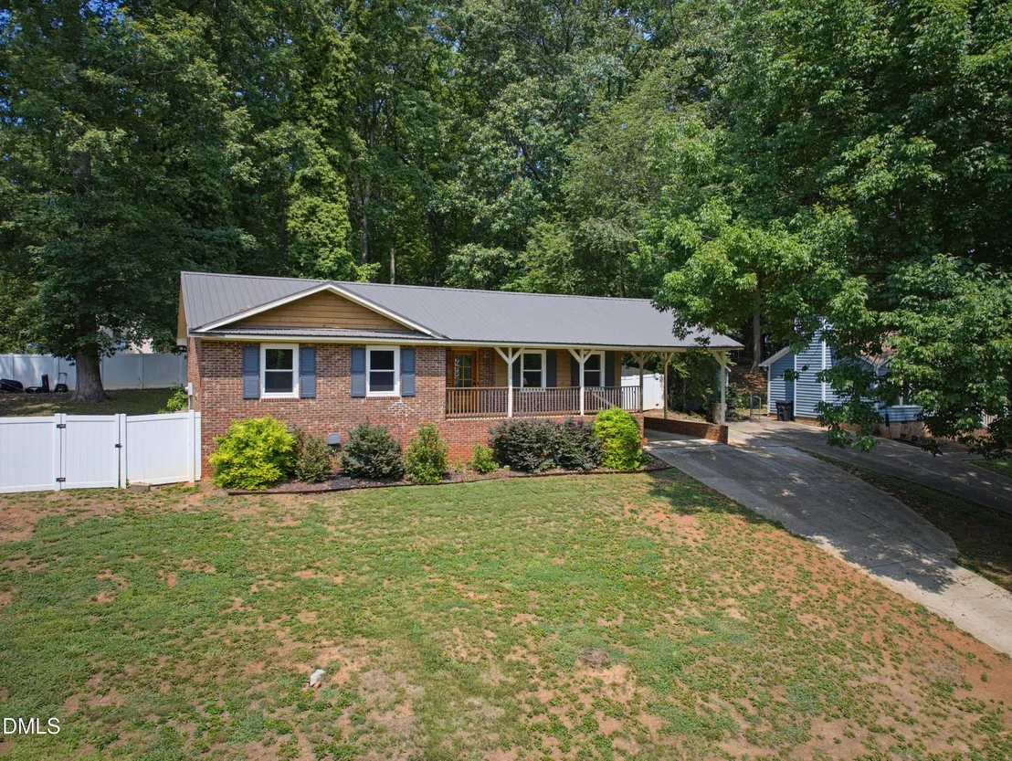 Photo of 1508 Harth Drive