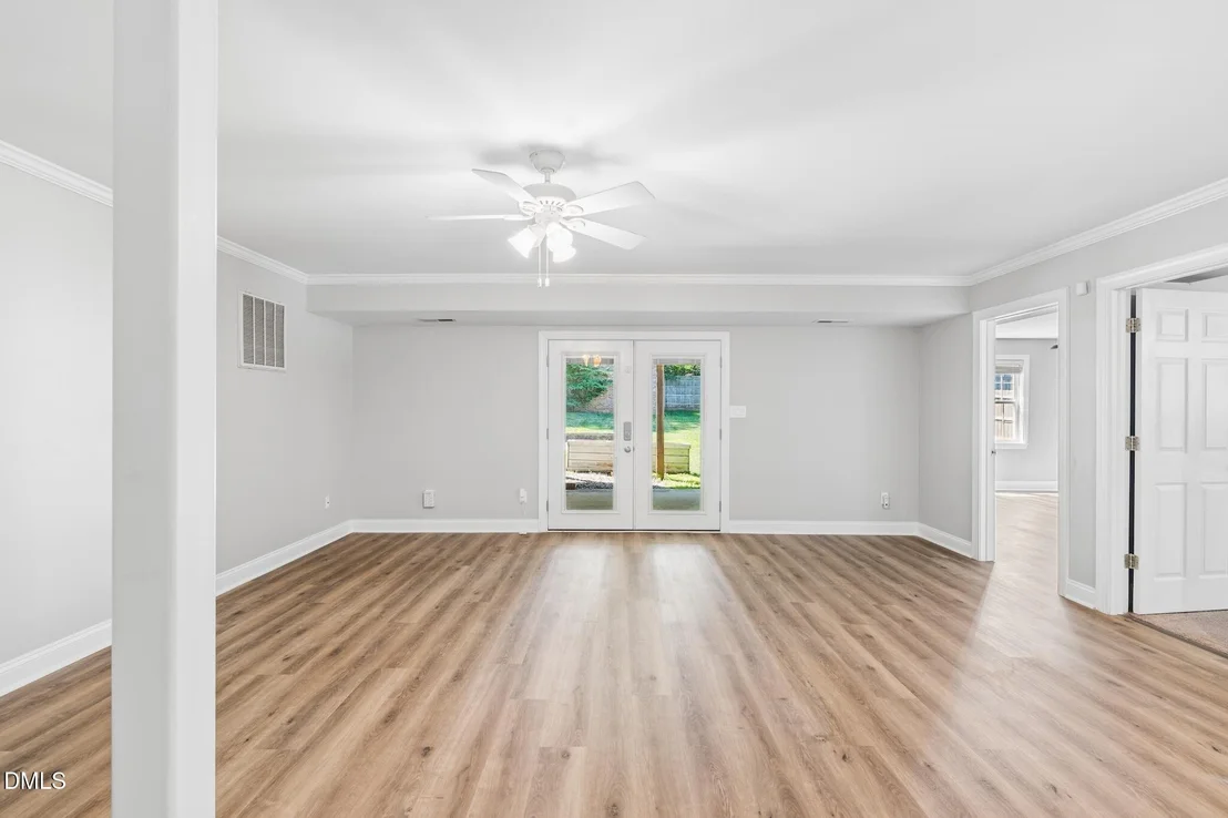 Photo of 2103 W Marilyn Circle