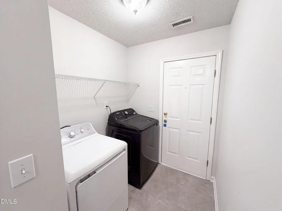 Photo of 5809 Weddington Road