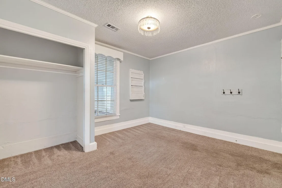 Photo of 207 W 3rd Street