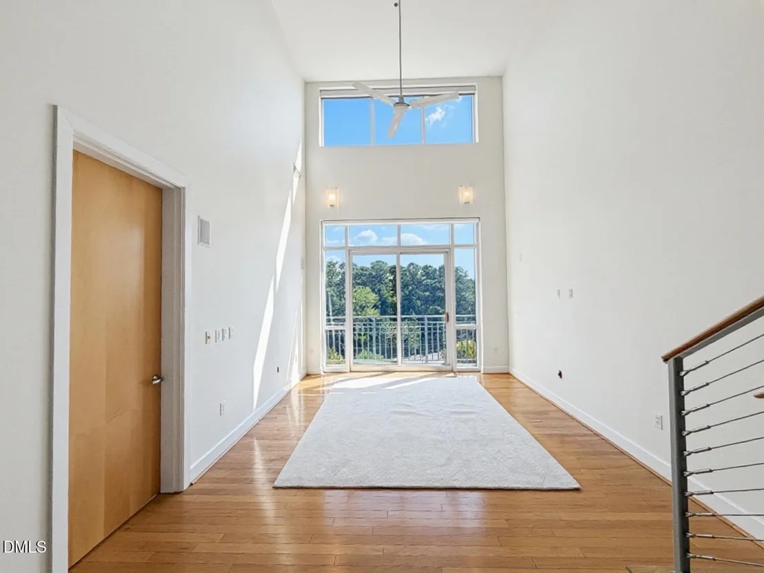 Photo of Unit 412 at 2608 Erwin Road