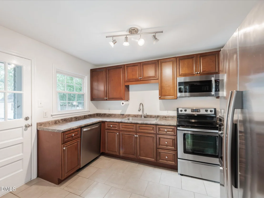 Photo of 2457 Stevens Road