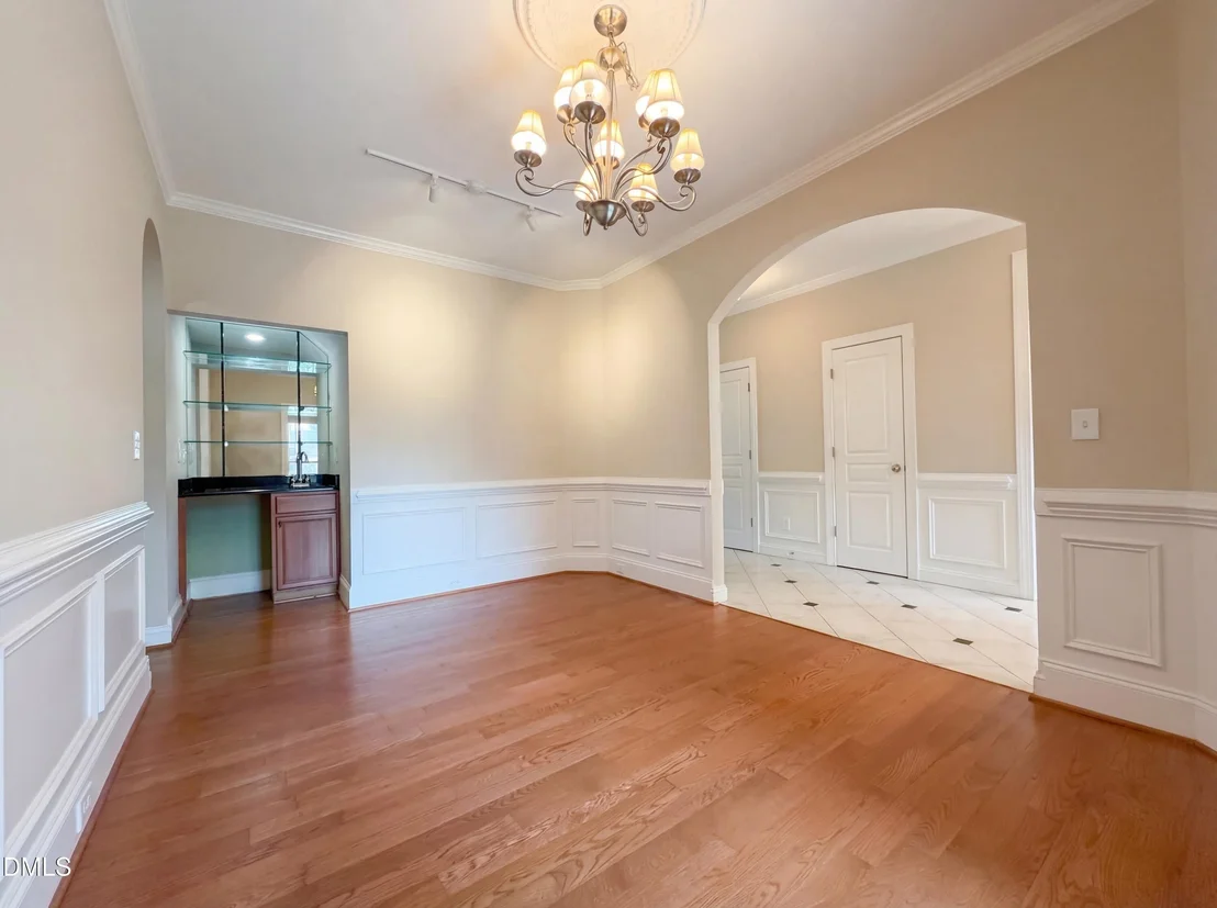 Photo of 1001 Lake Valley Drive