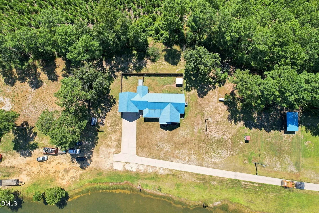 Photo of 390 Comanche Drive