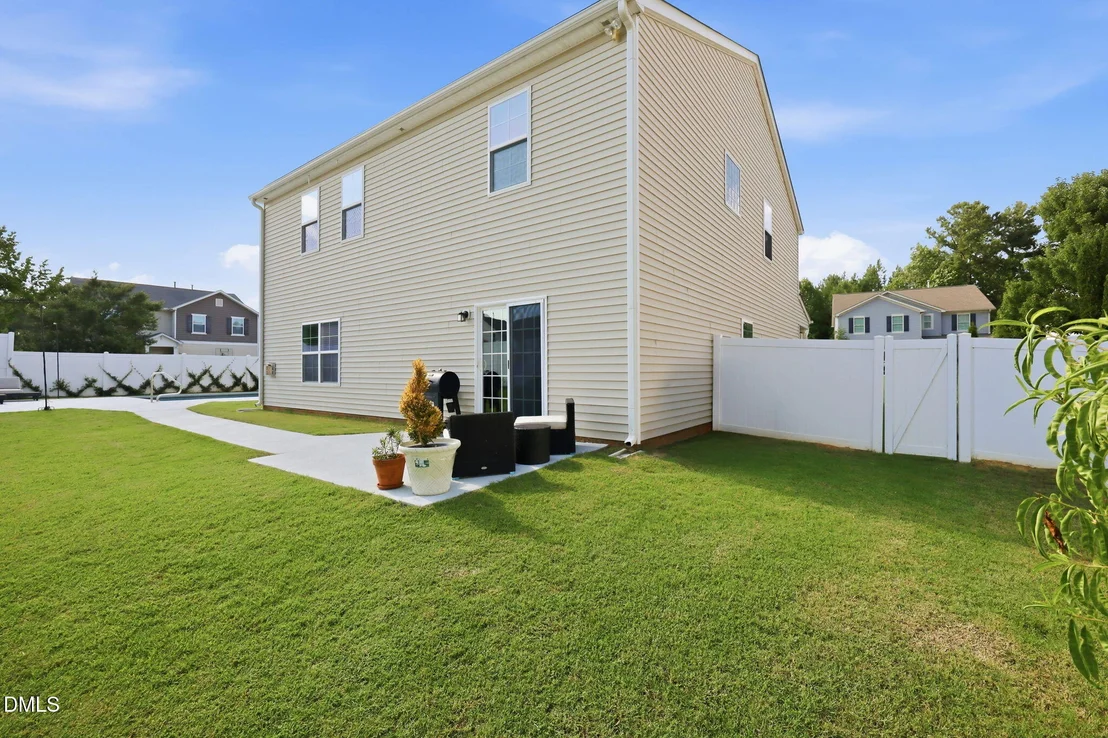 Photo of 921 Sugar Tree Drive