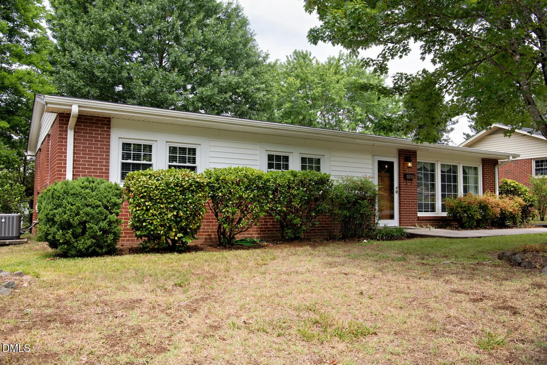 Photo of 731 Oakgrove Drive