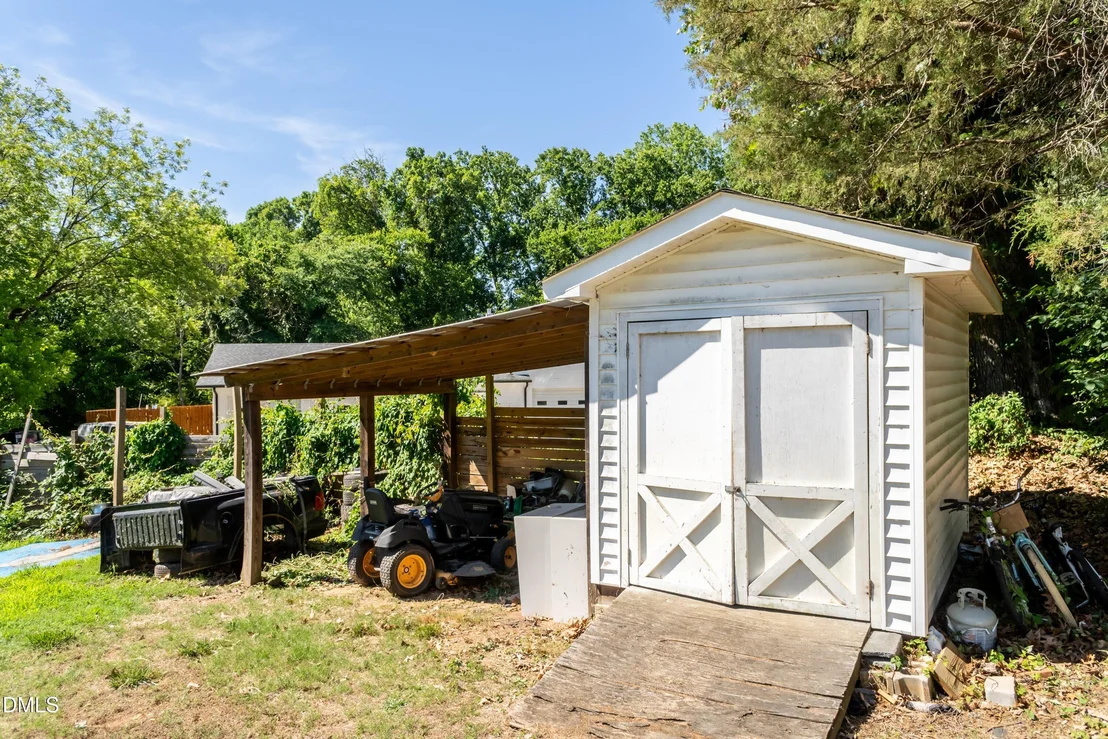 Photo of 1502 Bahama Road
