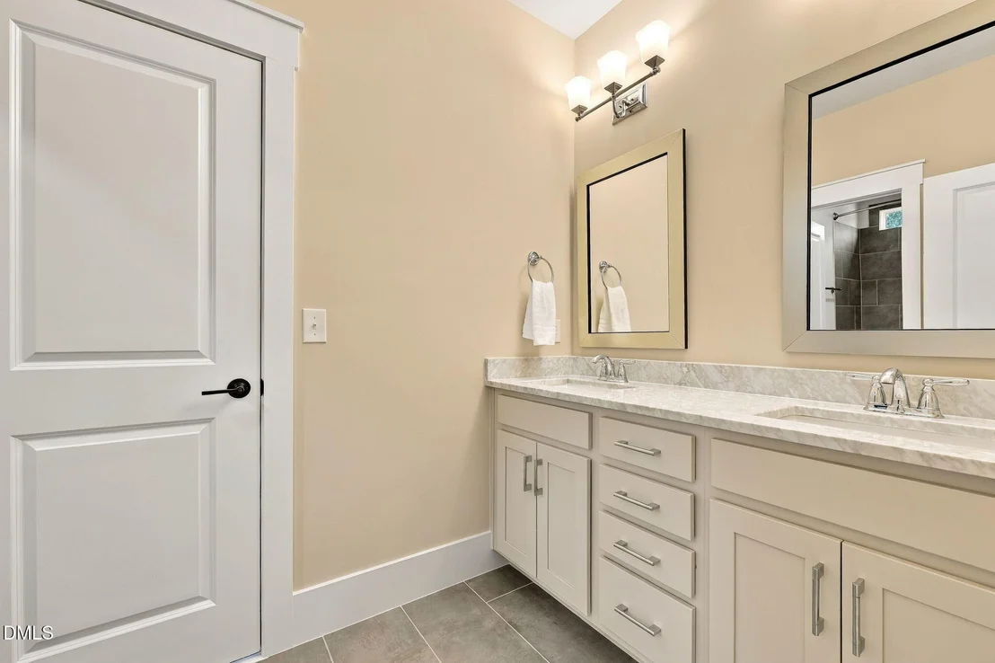 Photo of 1221 Perry Bluff Drive