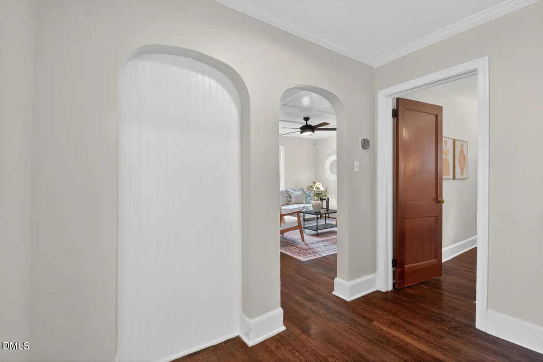 Photo of 2905 Broad Street