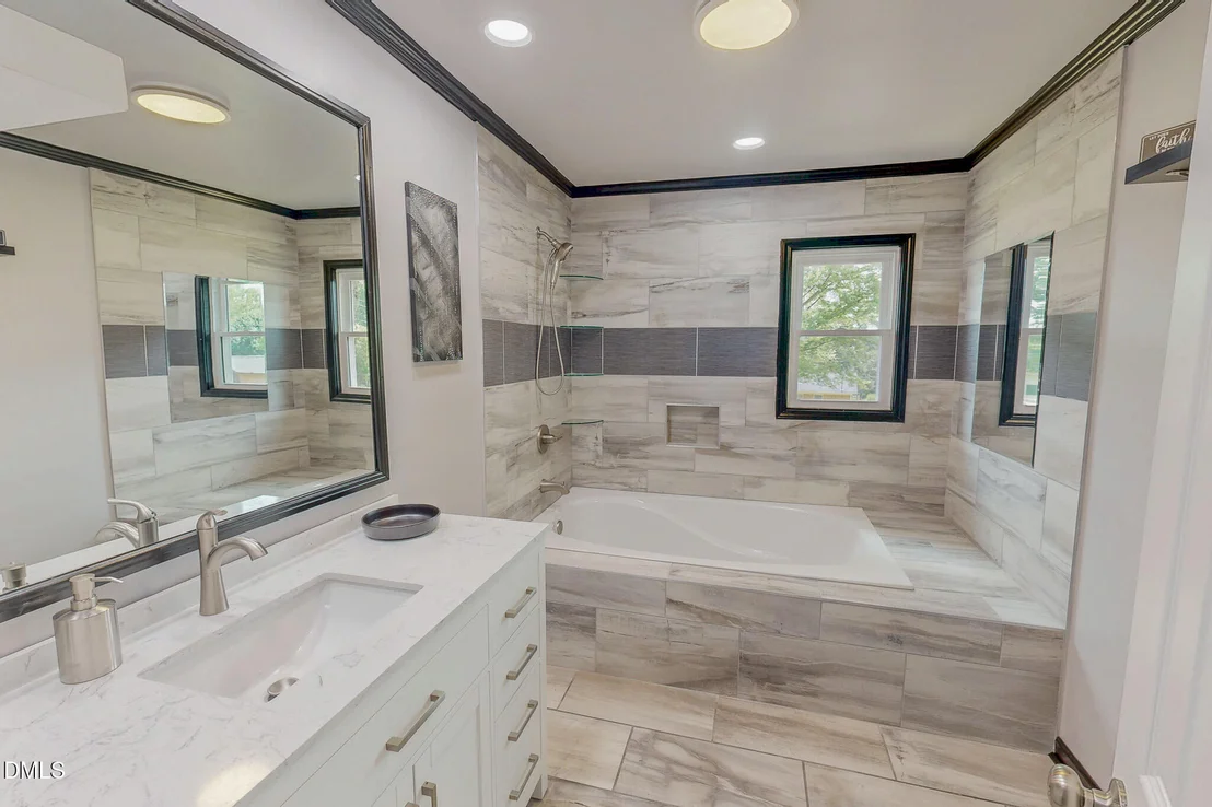 Photo of 1200 Ridge Road