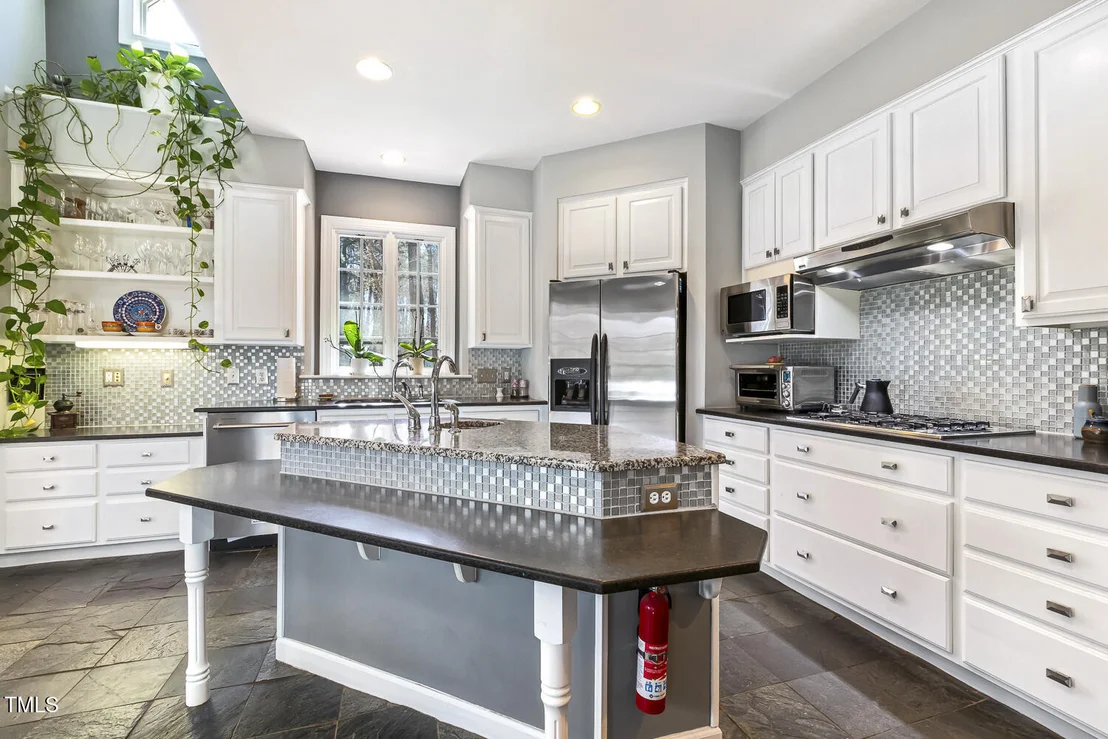 Photo of 7420 Heartland Drive